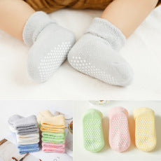 Baby anti-slip socks layout